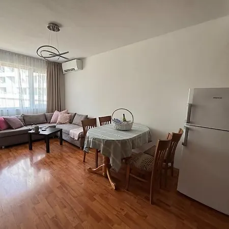 Sis Apartment *